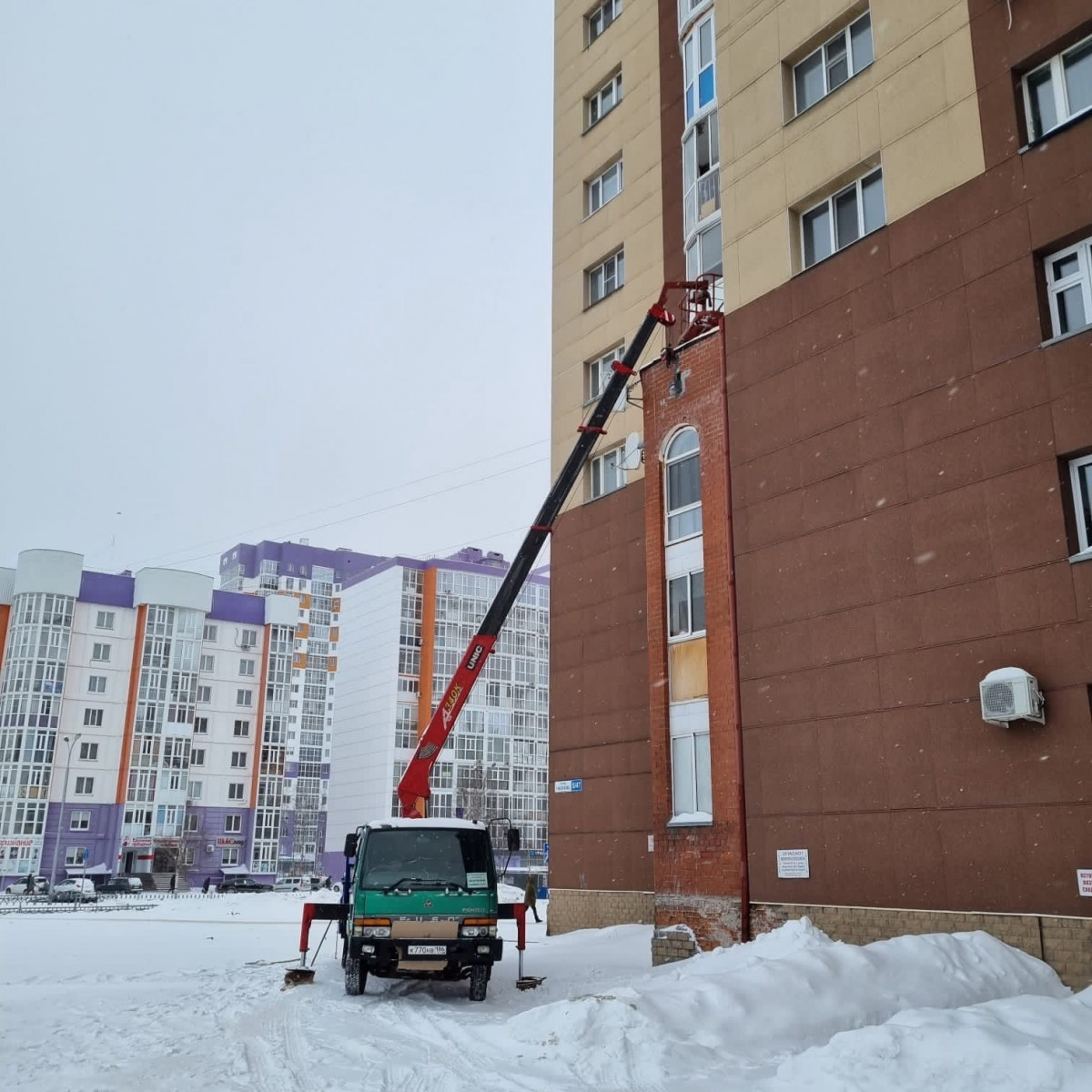 Перевозка бытовок манипулятором в Калуге - доставка бытовок по выгодной цене